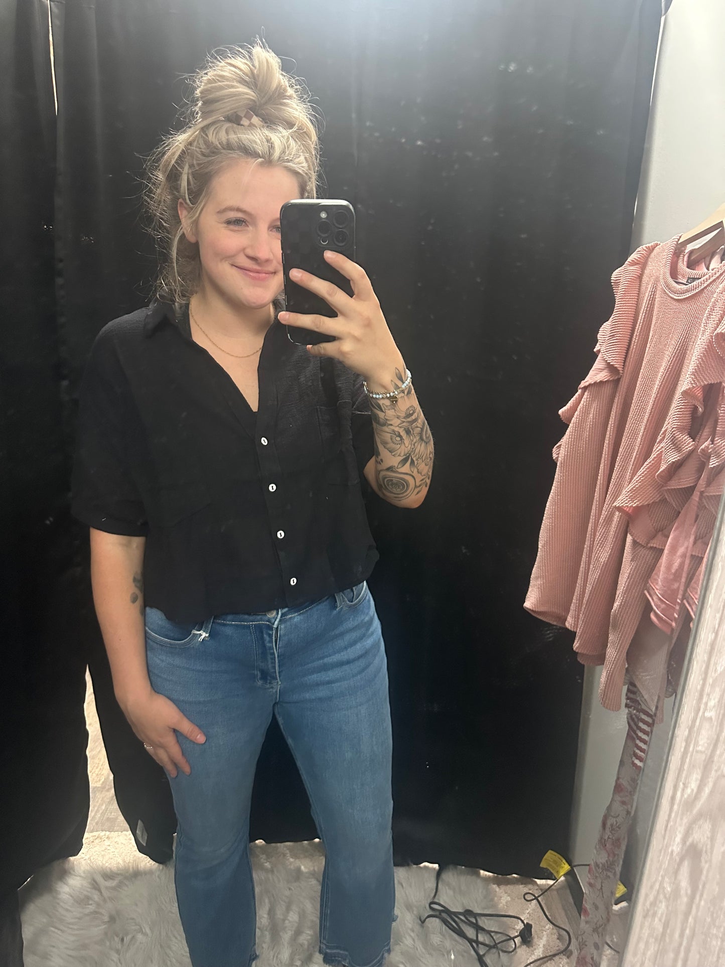 Short Sleeve Button-Front Crop Shirt -- BLACK